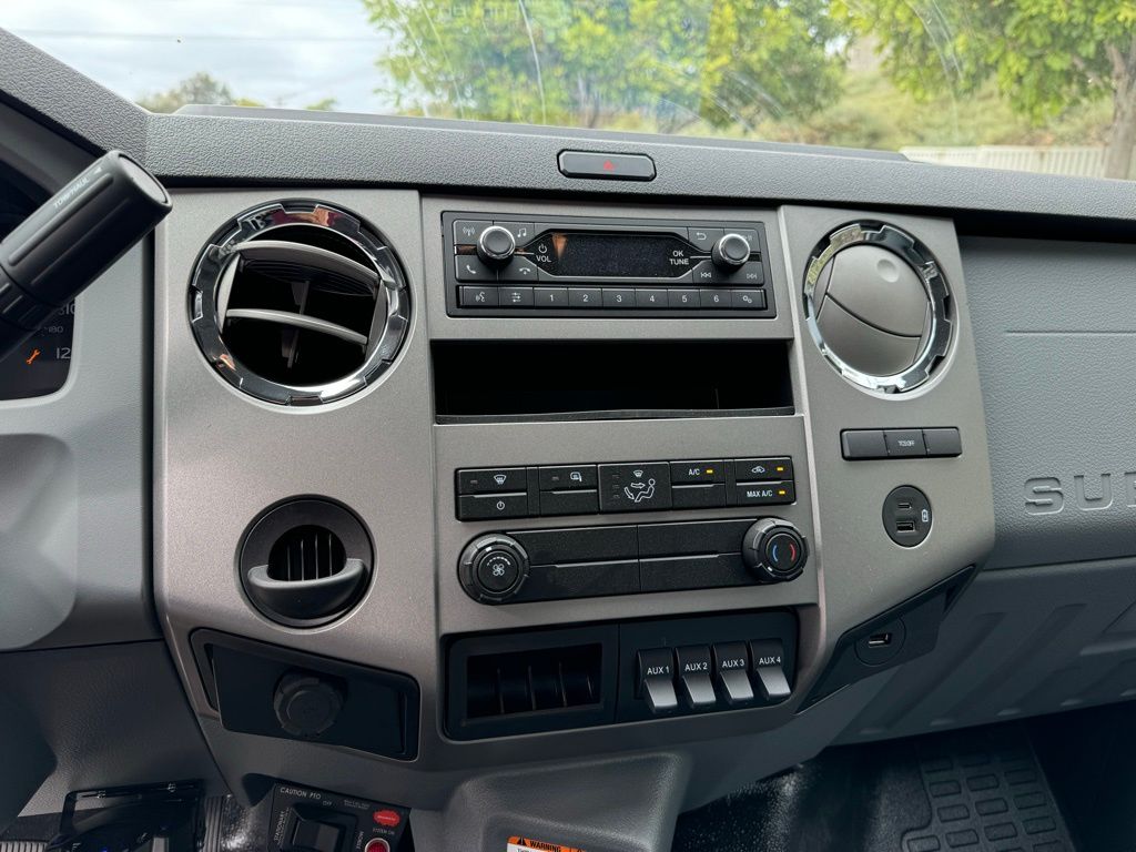 2025 Ford F-650 XL photo 14