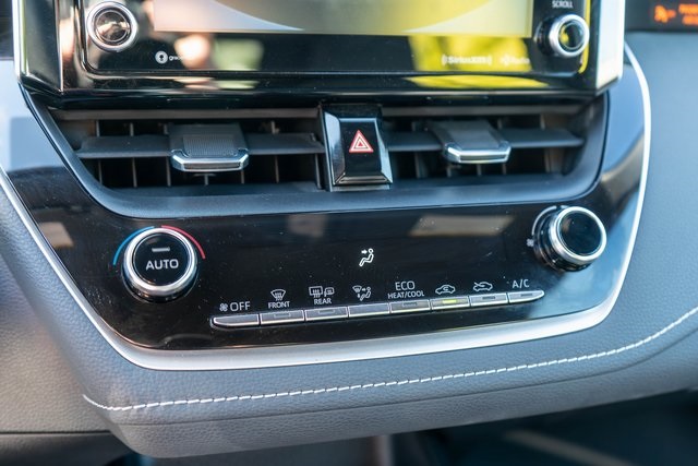 2022 Toyota Corolla SE photo 21