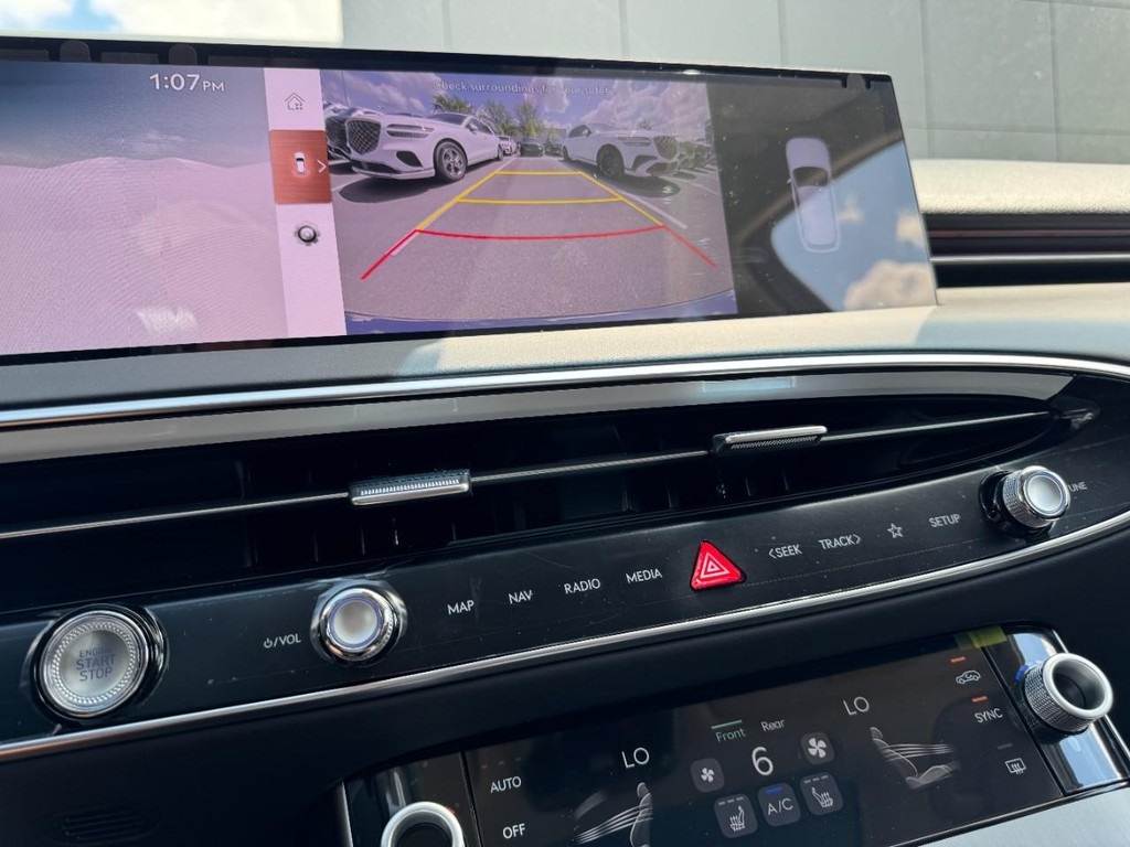 2026 Genesis GV70 2.5T Select photo 17
