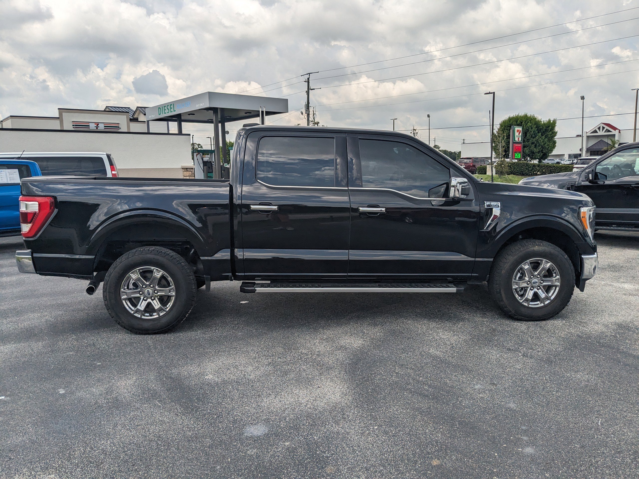 2022 Ford F-150 Lariat photo 3