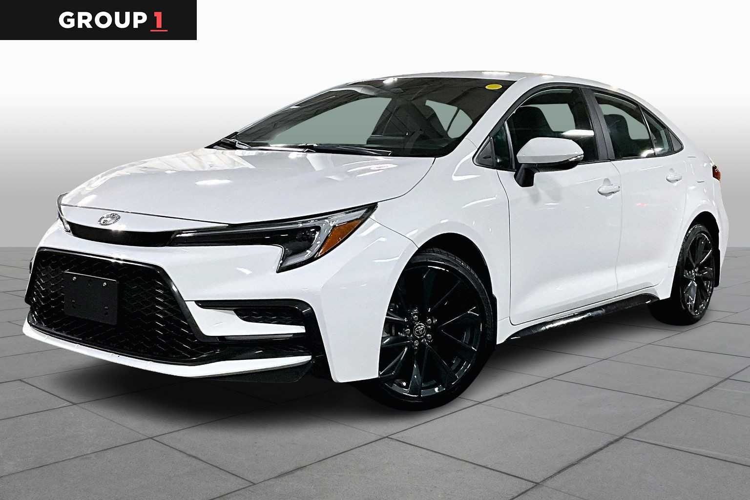 2024 Toyota Corolla SE's photo