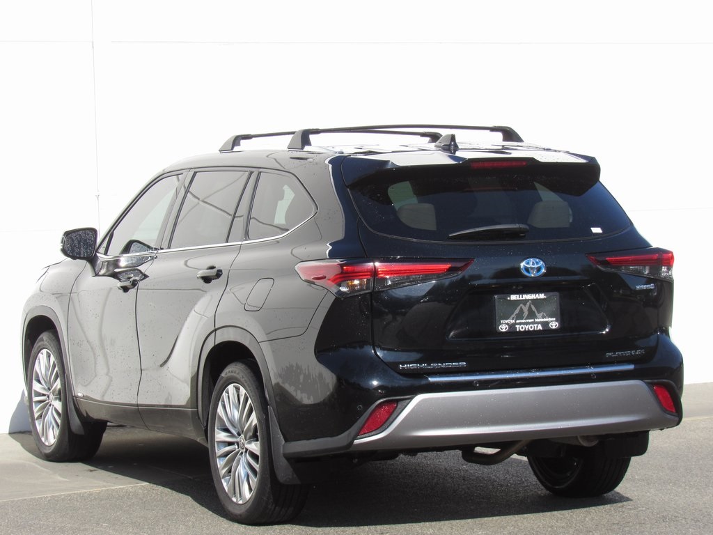 2024 Toyota Highlander Hybrid Platinum photo 5