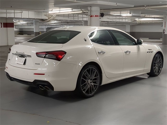 2022 Maserati Ghibli Modena Q4 photo 7