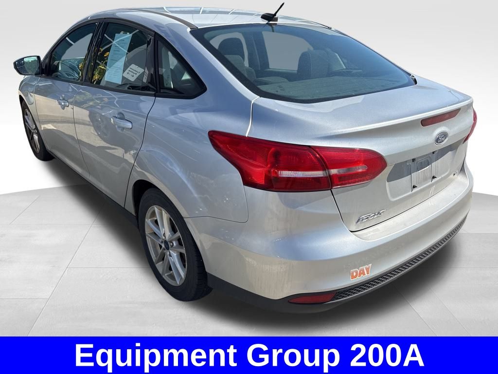 2016 Ford Focus SE photo 4