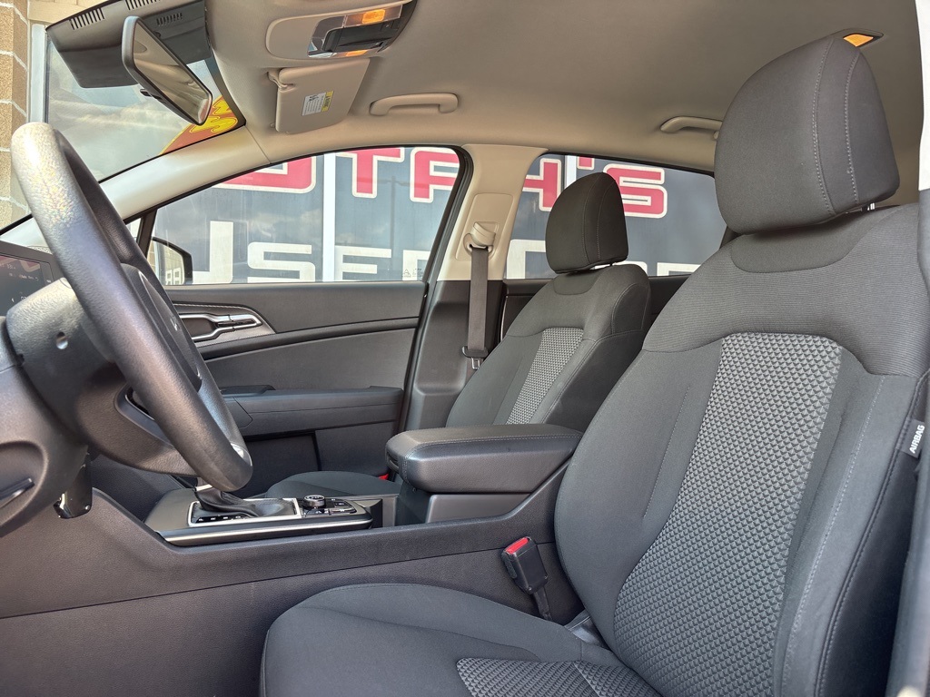 2024 Kia Sportage LX photo 10