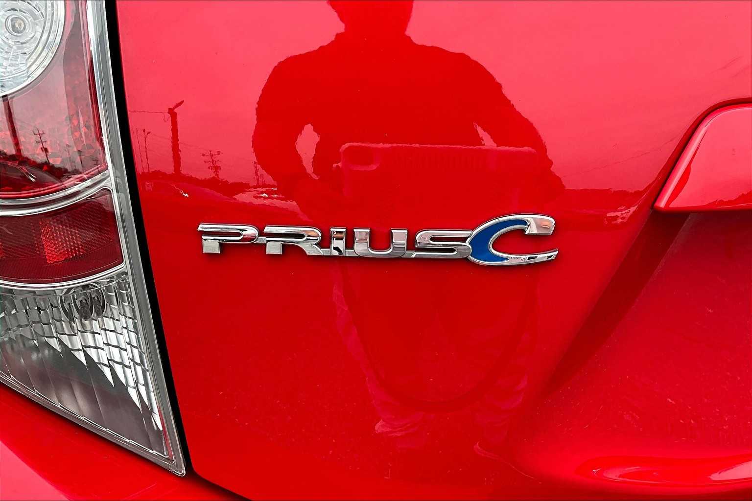 2013 Toyota Prius C Two photo 9