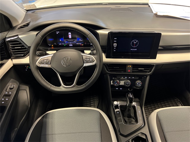 2025 Volkswagen Taos S photo 11