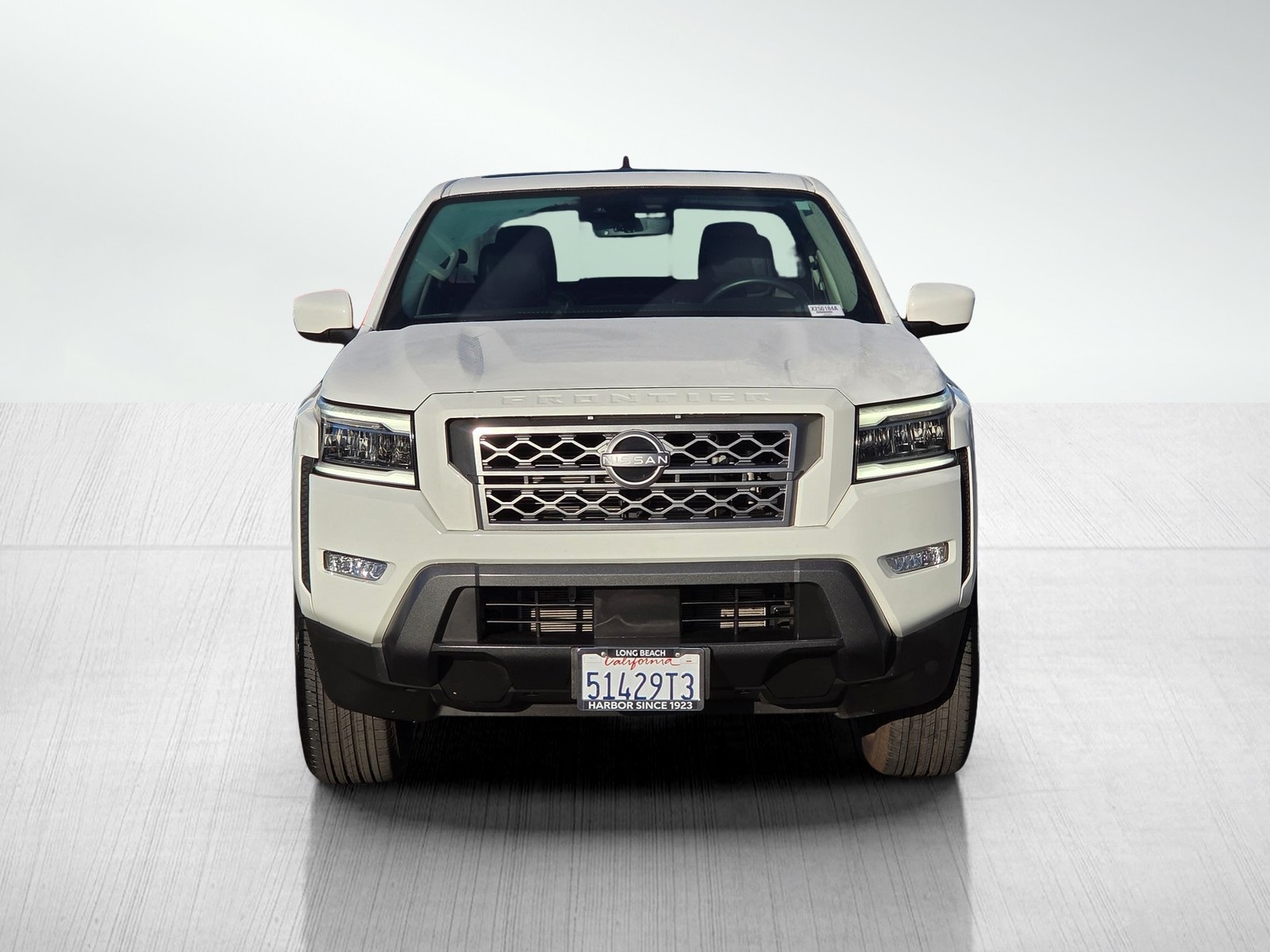 2023 Nissan Frontier SV photo 2