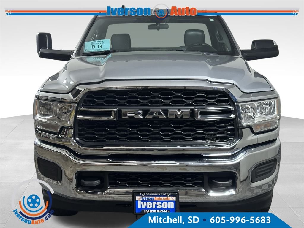 2022 Ram 2500 Tradesman photo 2