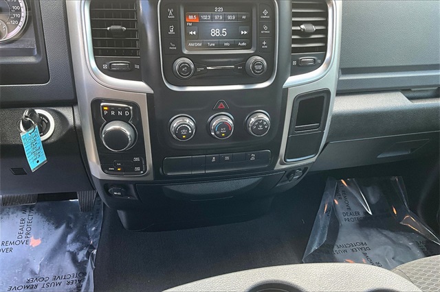 2020 Ram 1500 Classic Warlock photo 15