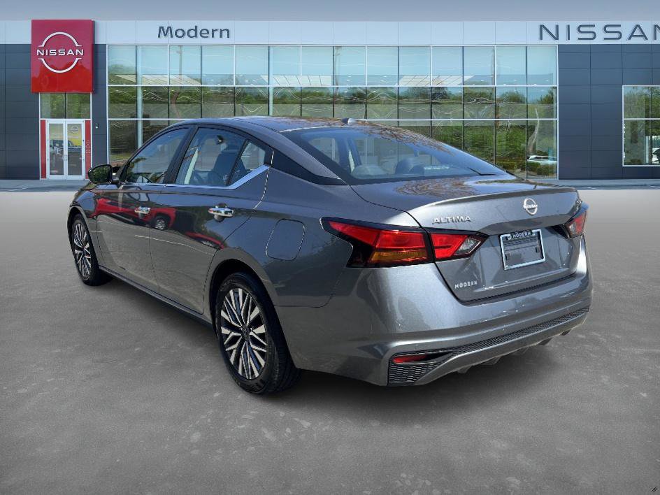 2024 Nissan Altima 2.5 SV photo 7