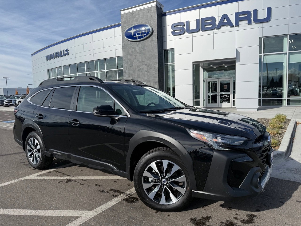 2025 Subaru Outback Limited's photo