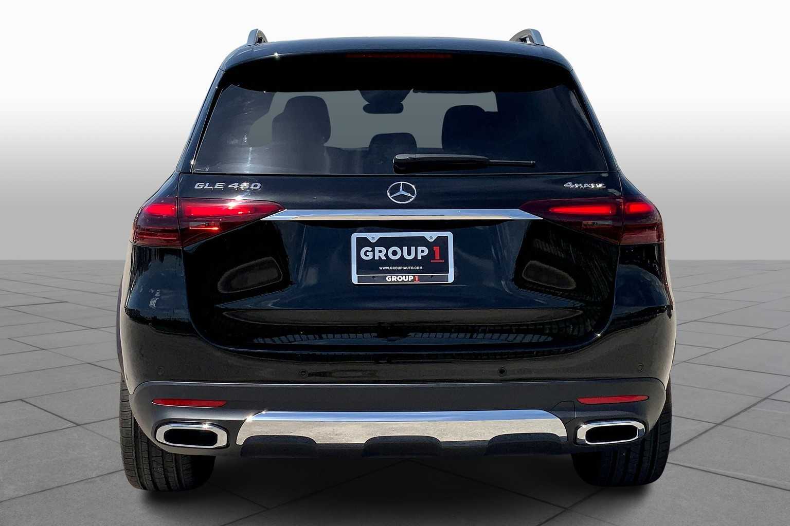 2025 Mercedes Benz GLE 450 4MATIC photo 2