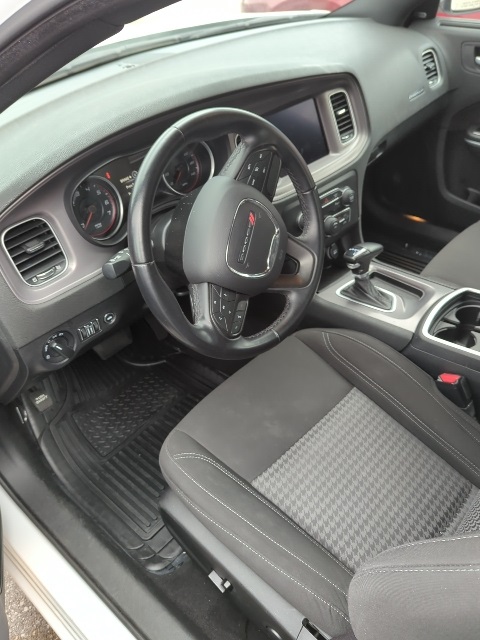 2023 Dodge Charger SXT photo 4