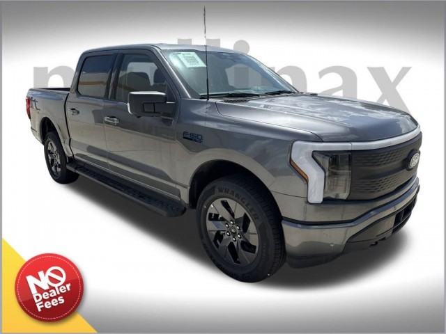2025 Ford F-150 Lightning Flash's photo