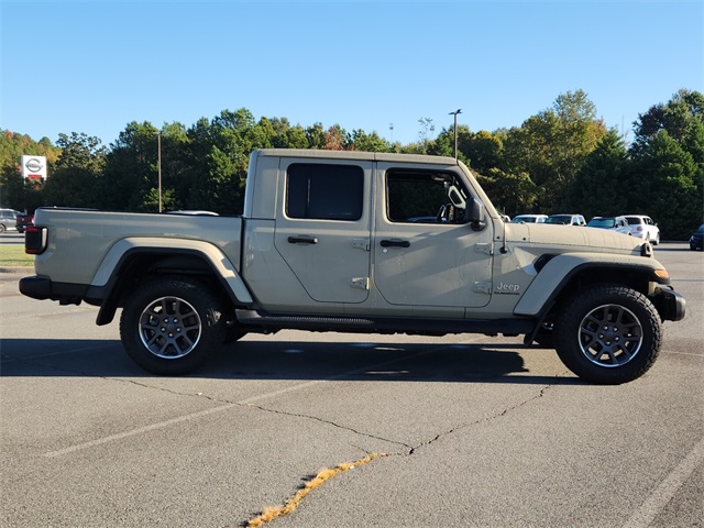 Used 2020 Jeep Gladiator Overland with VIN 1C6HJTFG0LL159147 for sale in Little Rock