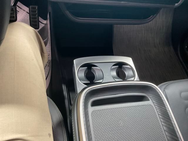 2023 Rivian R1T Adventure photo 16