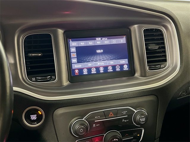2022 Dodge Charger SXT photo 17