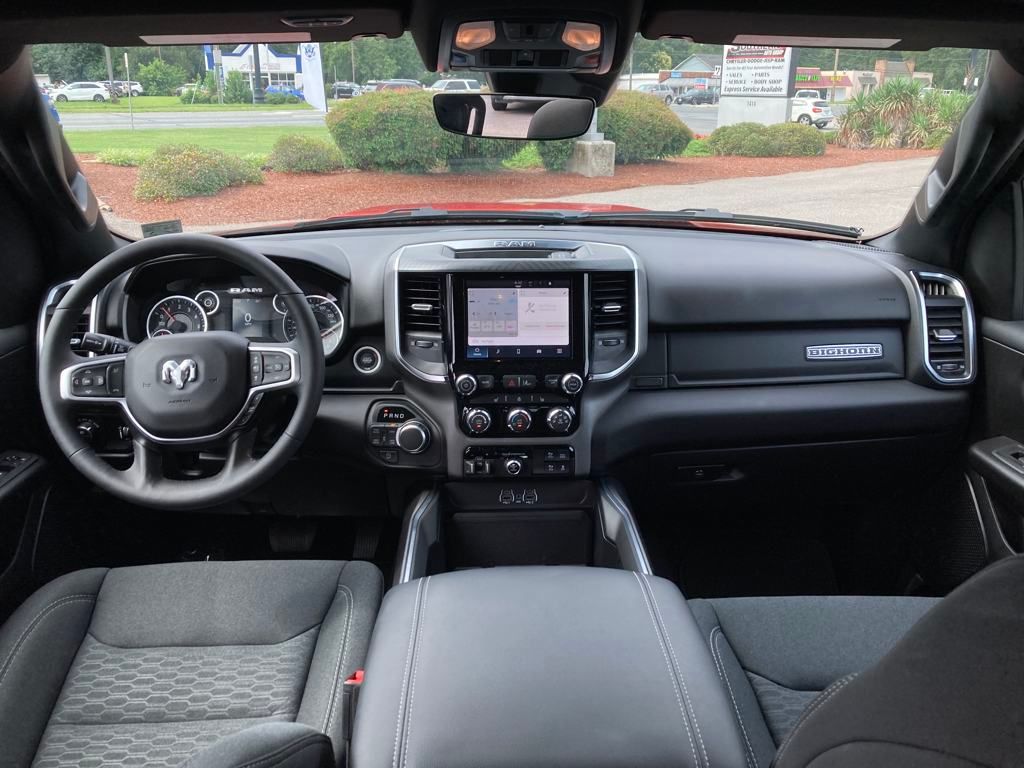 2025 Ram 1500 Big Horn photo 12