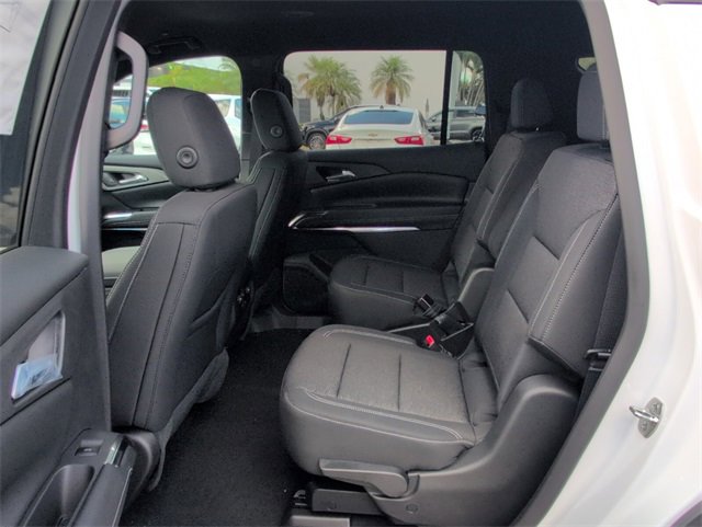 2025 Chevrolet Traverse photo 30
