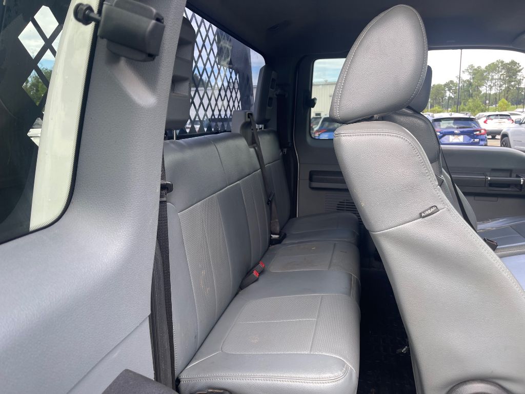2013 Ford F-350 photo 9