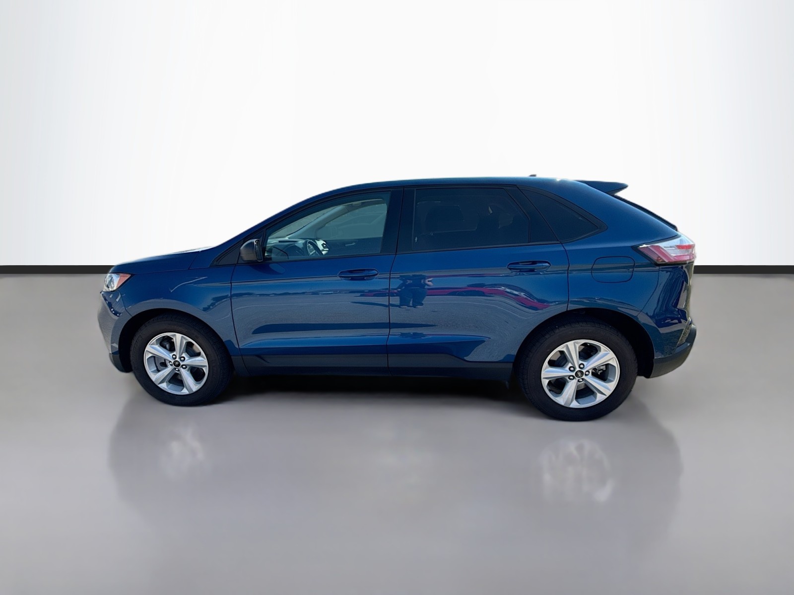 2024 Ford Edge SE photo 8