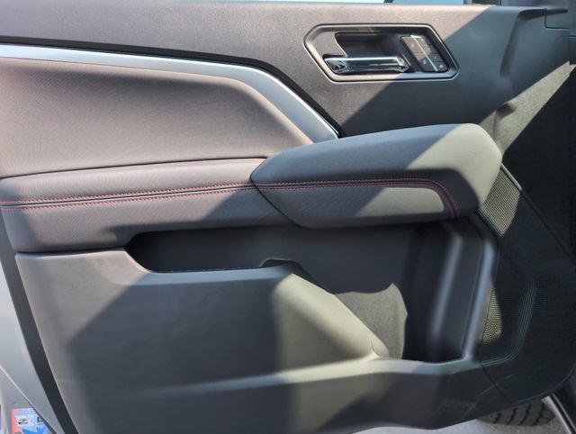 2025 Chevrolet Colorado Z71 photo 11