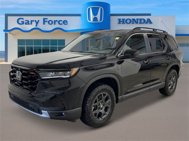 2025 Honda Pilot TrailSport's photo