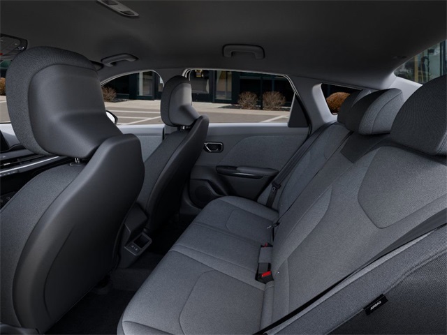 2025 Kia K4 LXS photo 16