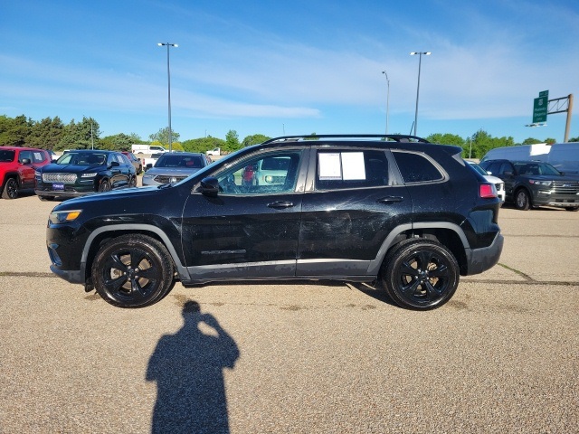 2019 Jeep Cherokee Altitude photo 2