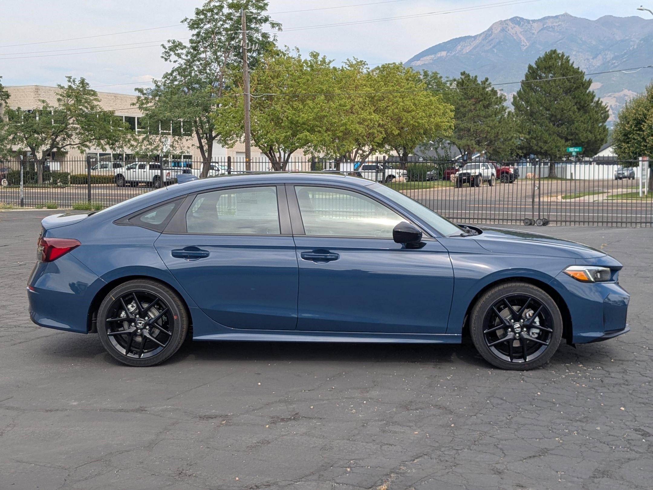 2026 Honda Civic Hybrid Sport photo 2