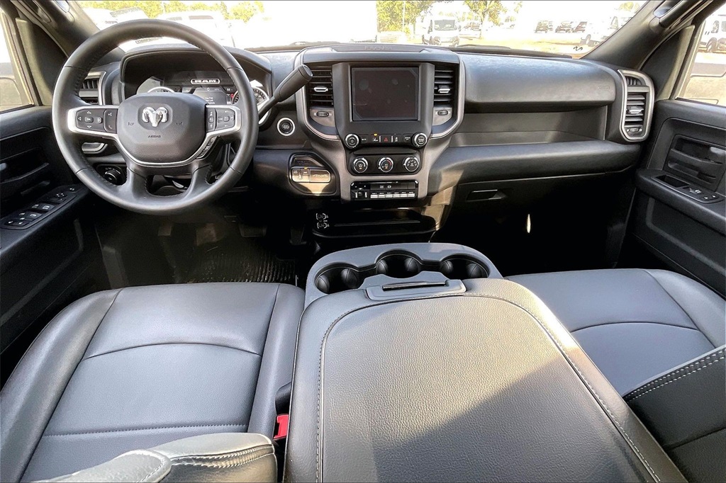 2024 Ram 3500 Tradesman photo 3