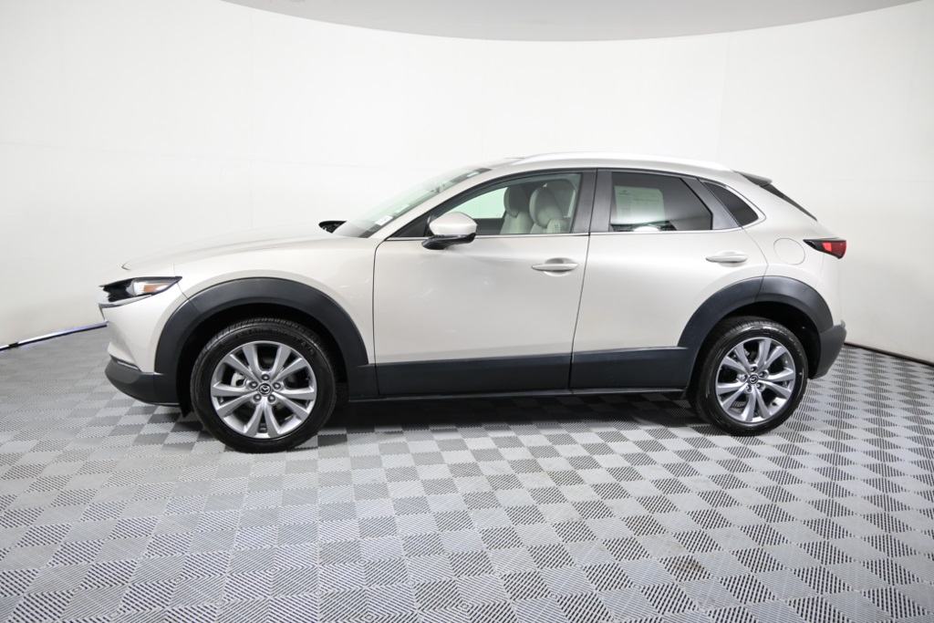 2022 Mazda CX-30 2.5 S Preferred photo 2