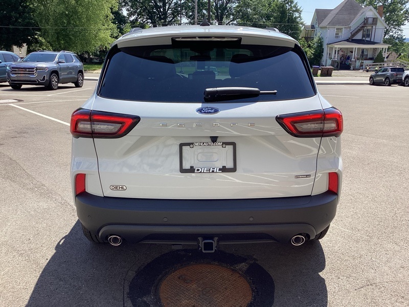 2025 Ford Escape Hybrid ST-Line Select photo 6