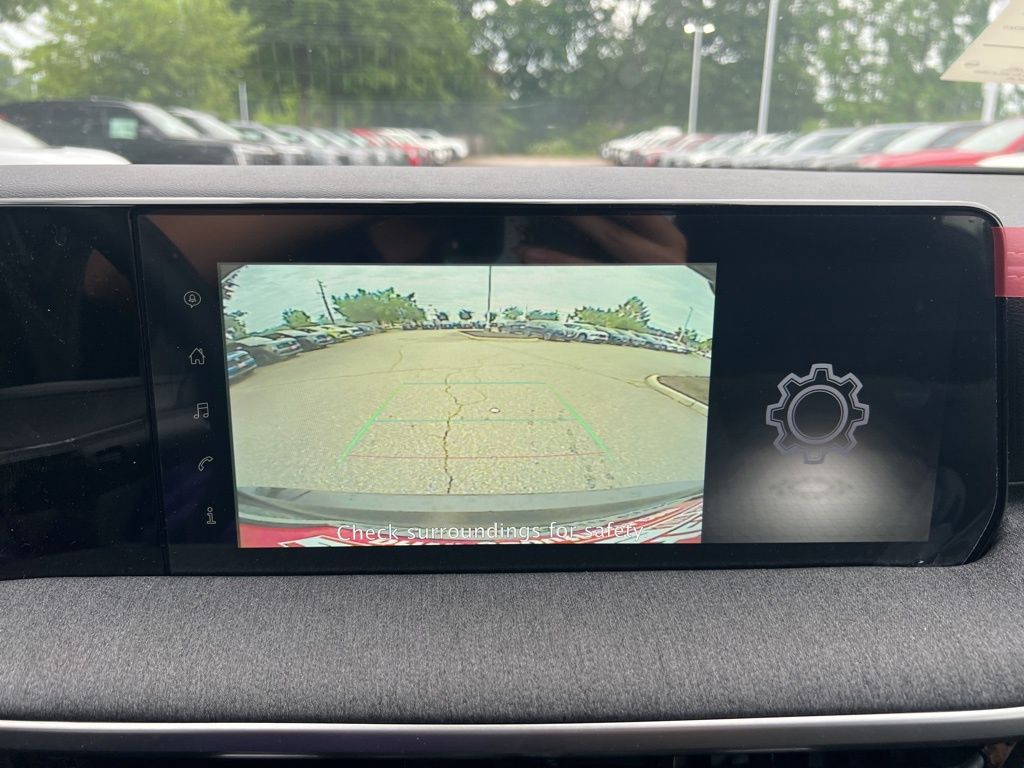 2025 Nissan Kicks SV photo 7