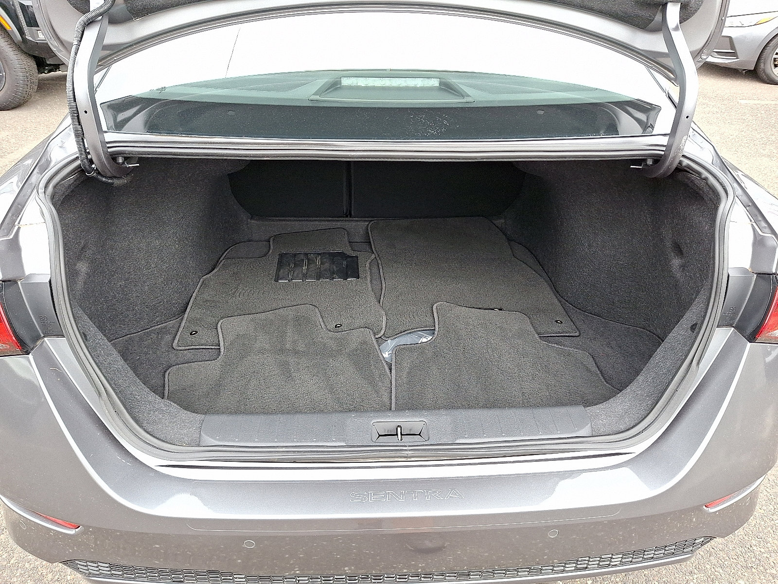 2024 Nissan Sentra SV photo 24