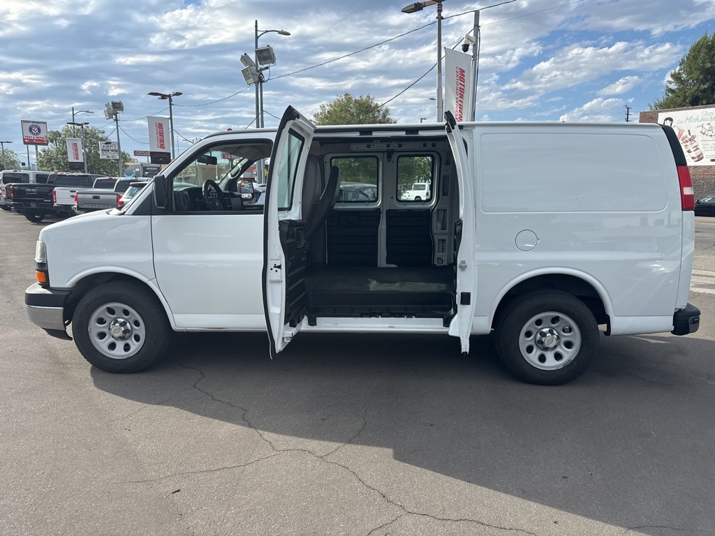 2014 Chevrolet Express 1500 Work Van photo 8