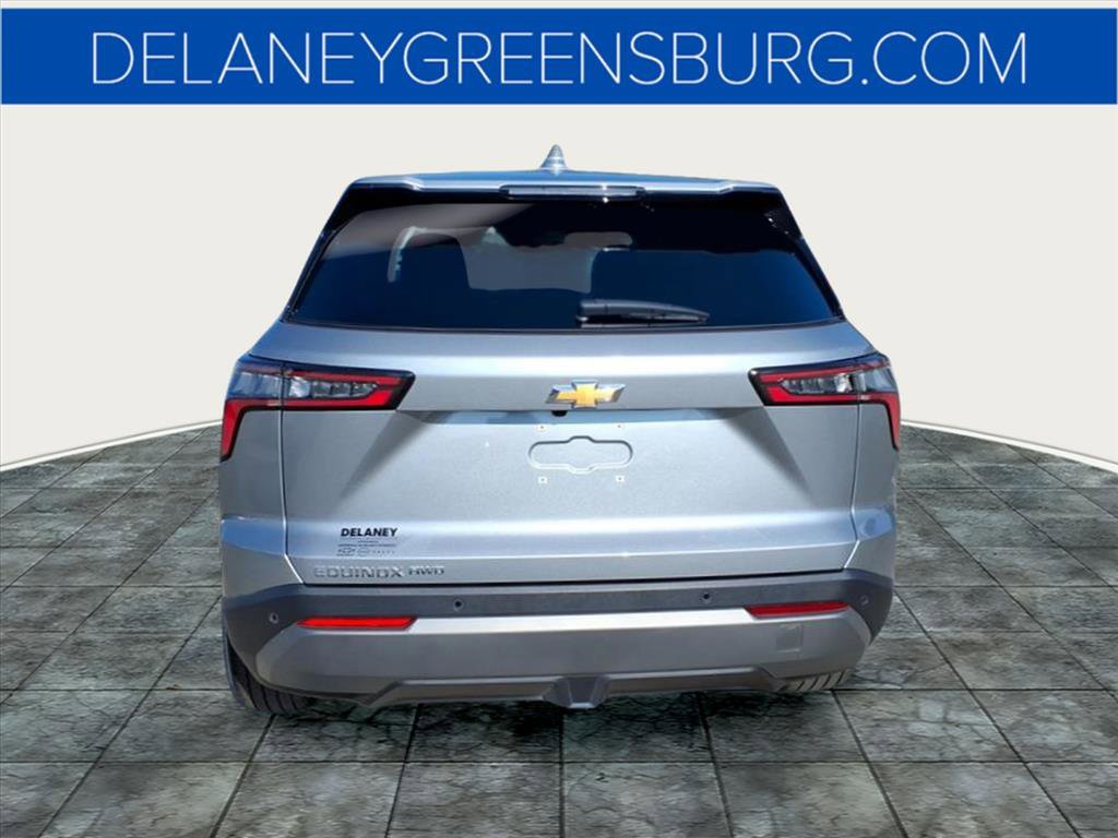2025 Chevrolet Equinox LT photo 4
