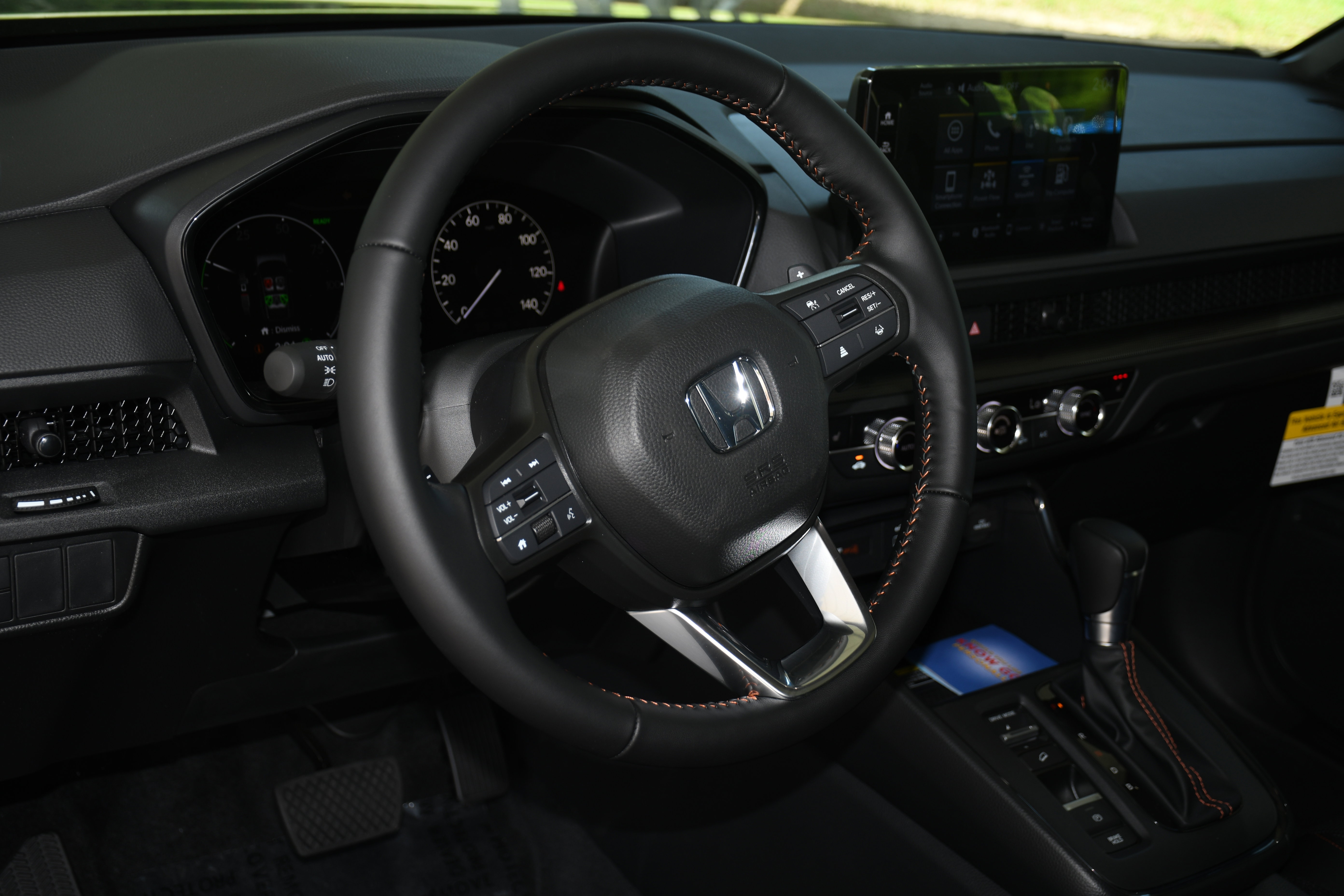 2025 Honda CR-V Hybrid Sport-L photo 2