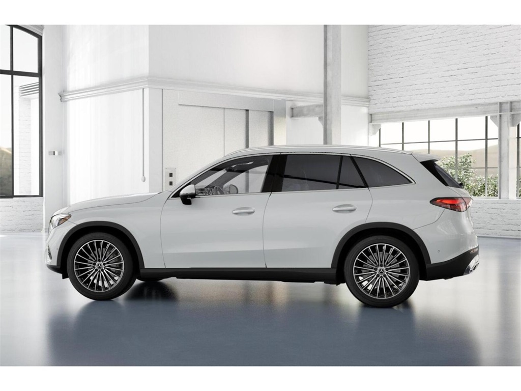 2026 Mercedes Benz GLC 300 photo 32