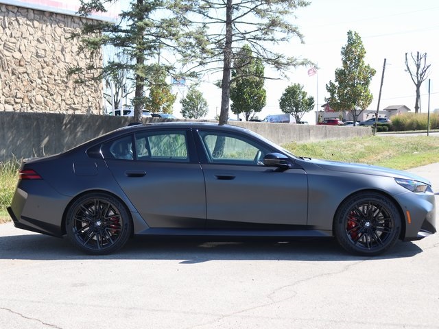 2026 Bmw M5 5 photo 4