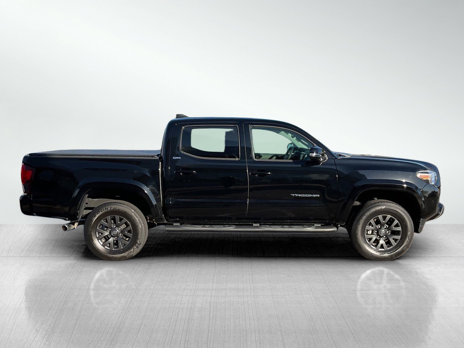 2023 Toyota Tacoma SR5 photo 6