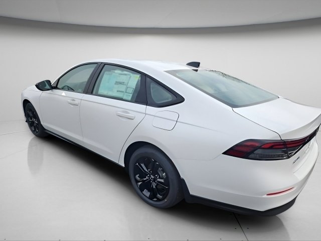 2025 Honda Accord SE photo 2