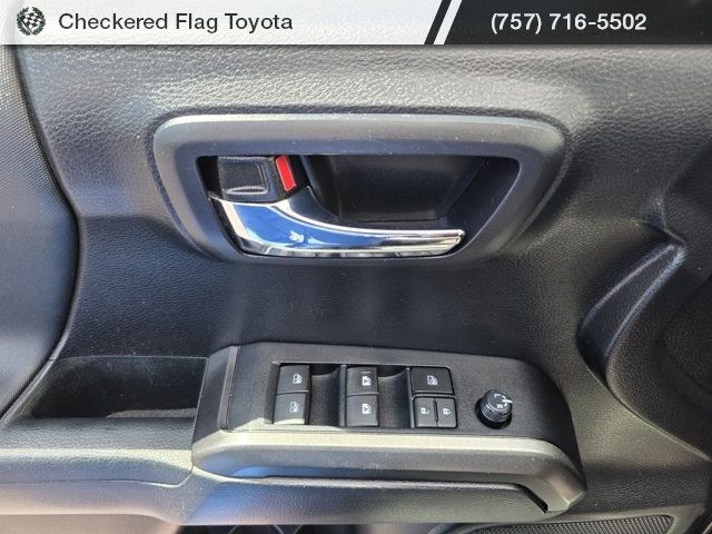 2020 Toyota Tacoma TRD Sport V6 photo 21