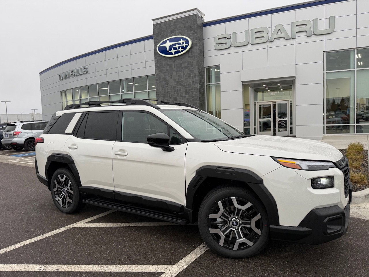 2026 Subaru Outback Touring's photo