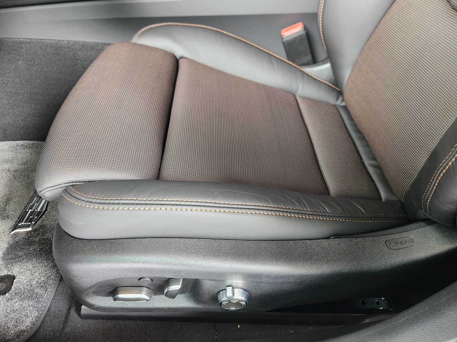 2026 Cadillac CT4 V photo 18