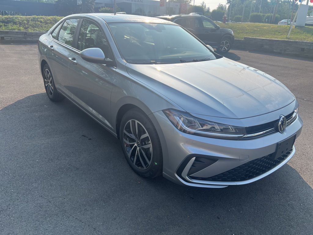2025 Volkswagen Jetta 1.5T SE photo 3