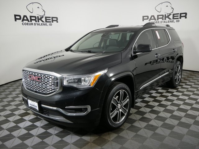 2019 GMC Acadia Denali's photo