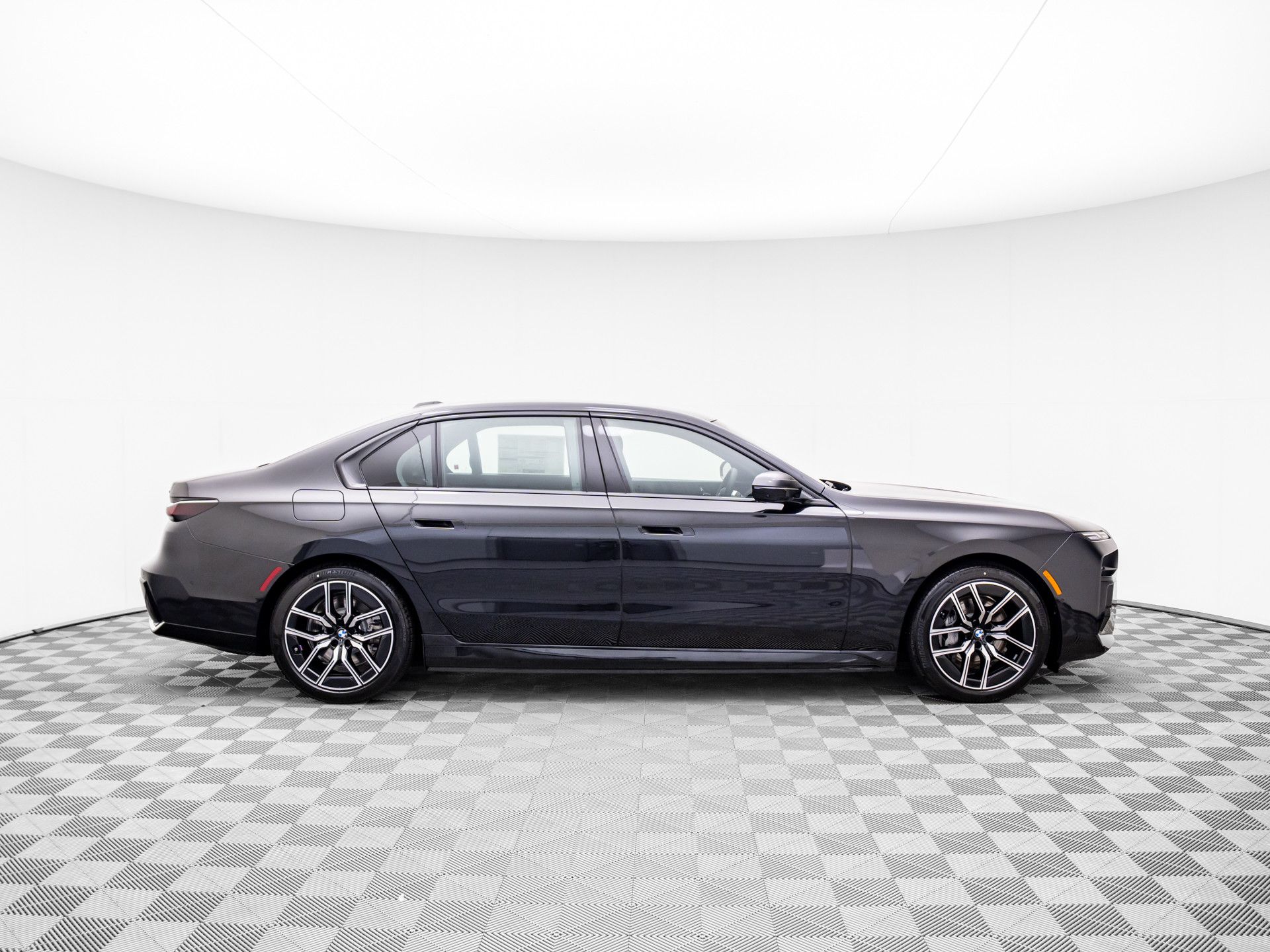 New 2025 Black Sapphire Metallic BMW xDrive60 image 6