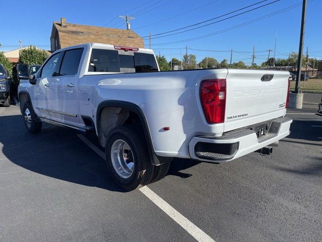 2026 Chevrolet Silverado 3500HD High Country photo 4